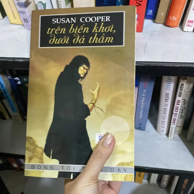 Trên Biển Khơi dưới đá thẳm  716619