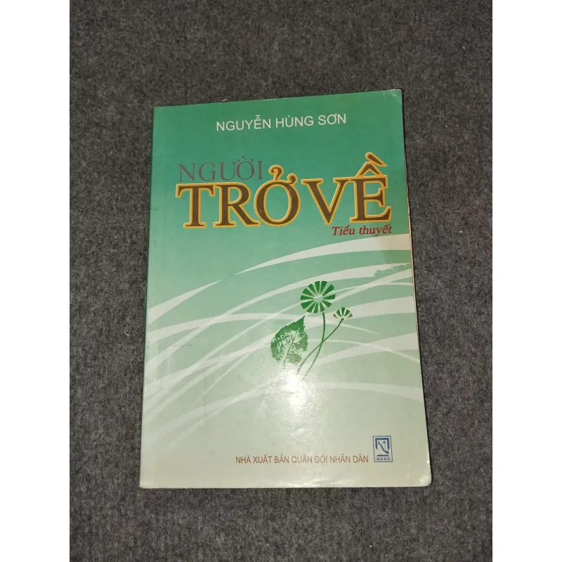 NGƯỜI TRỞ VỀ - NGUYỄN HÙNG SƠN 588796