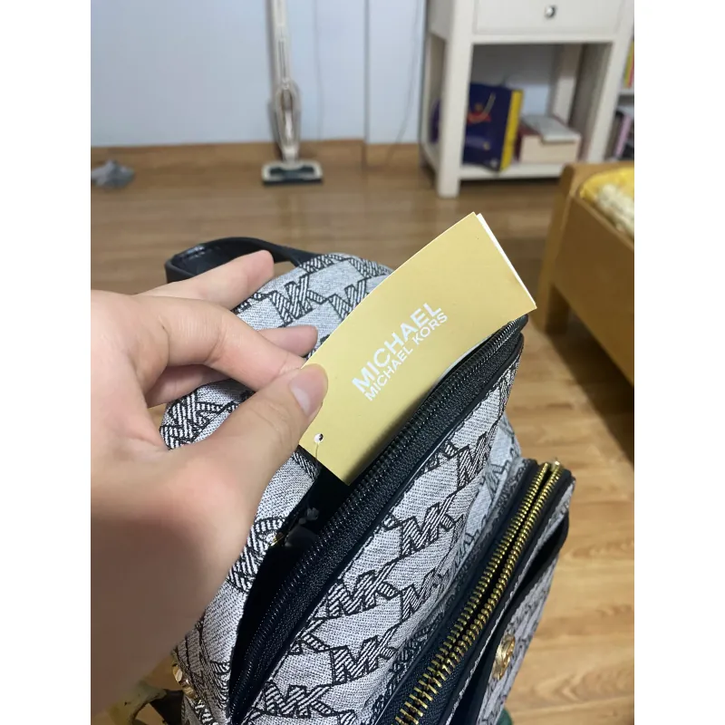 Balo nữ Michael Kors chính hãng ( bong da như hình ) 929657
