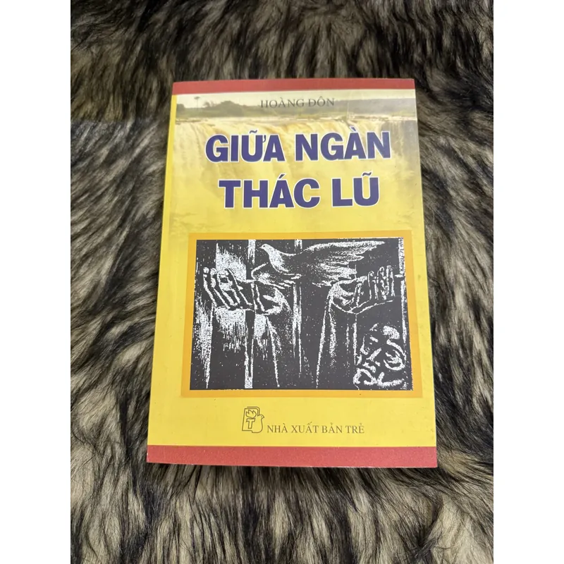 Giữa ngàn thác lũ  599787