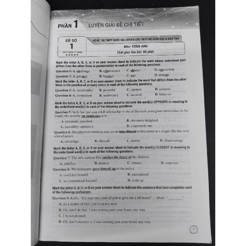 Mega 2019 - 39 đề chinh phục kì thi THPT quốc gia Tiếng anh mới 80%, dơ nhẹ, ố nhẹ 2018 HCM1406 Dương Thị Hương SÁCH HỌC NGOẠI NGỮ 915428