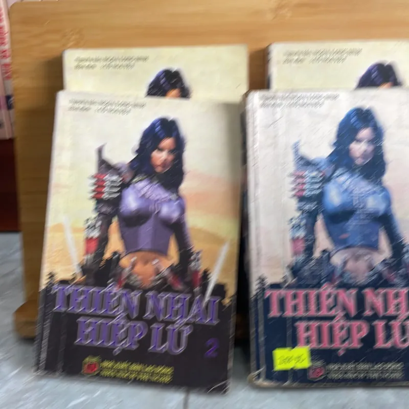 Thiên Nhai Hiệp Lữ  705276