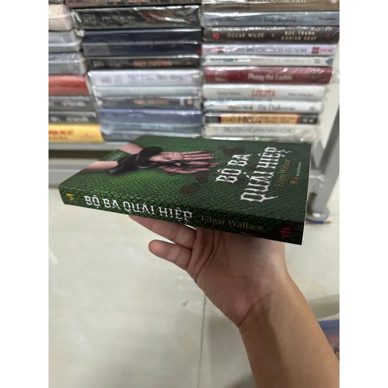 Bộ ba quái hiệp - Edgar Wallace (Bìa mềm) 576135