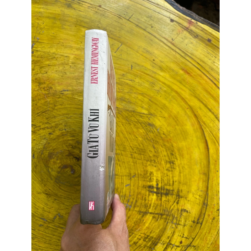 Giã từ vũ khí- Ernest Hemingway 470251