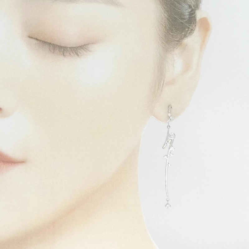 K18WG Bông tai kim cương 0.60CT - Hàng hiệu Chính hãng 877205