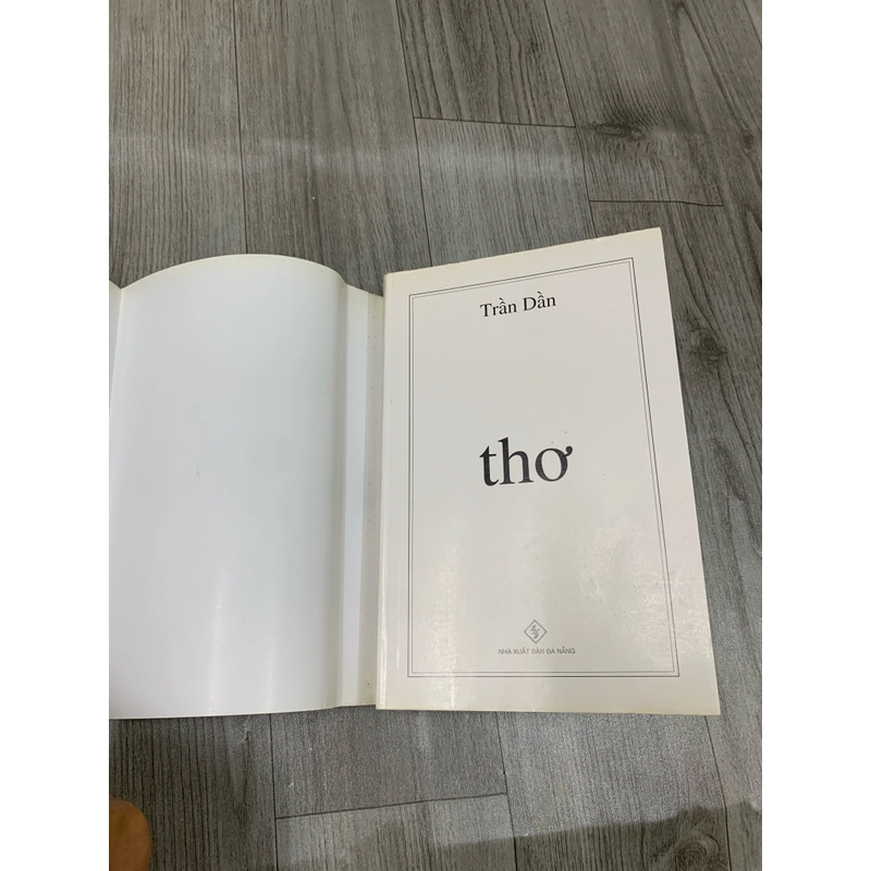 Thơ trần dần. 999 474015