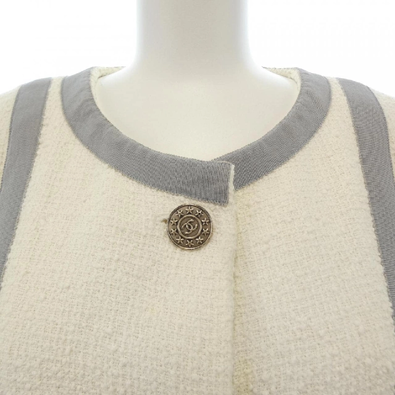 Áo khoác không cổ CHANEL P45580V31742 630966