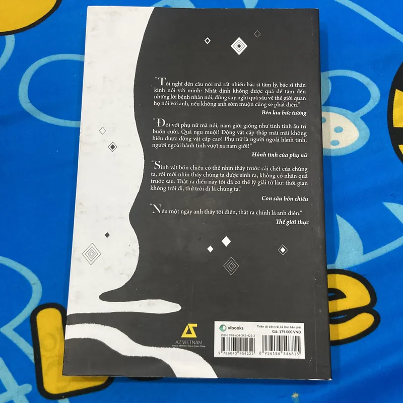 Thiên tài bên trái- kẻ điên bên phải 568618