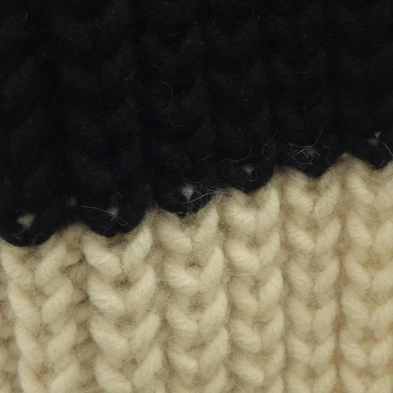 Khăn quàng cổ A.P.C. - Hàng hiệu Chính hãng 889995