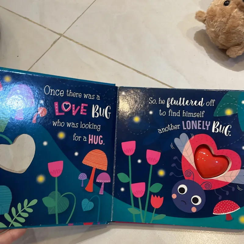NGOẠI VĂN tiếng anh trẻ em: Love Bug - press to make me glow 1027560