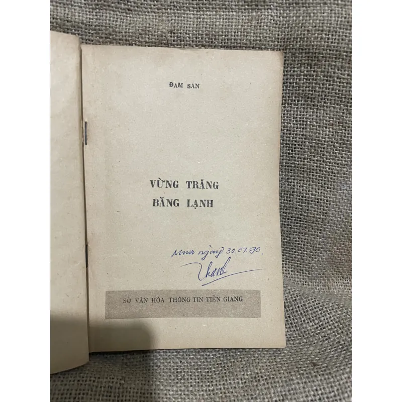 Vừng Trăng Băng lạnh - Đam San 748326