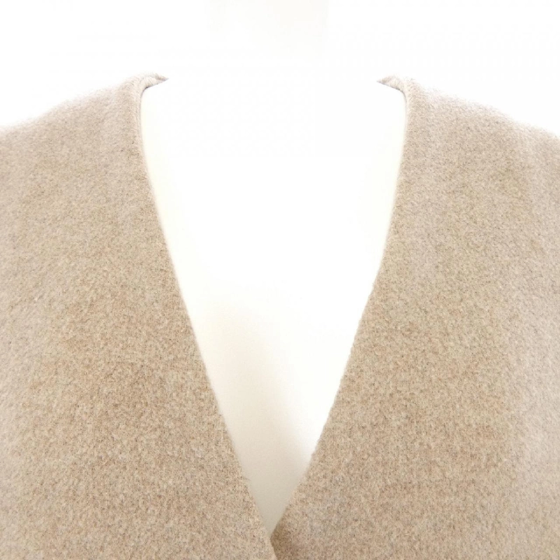 BEIGE. Áo khoác - Hàng hiệu Authentic 814225