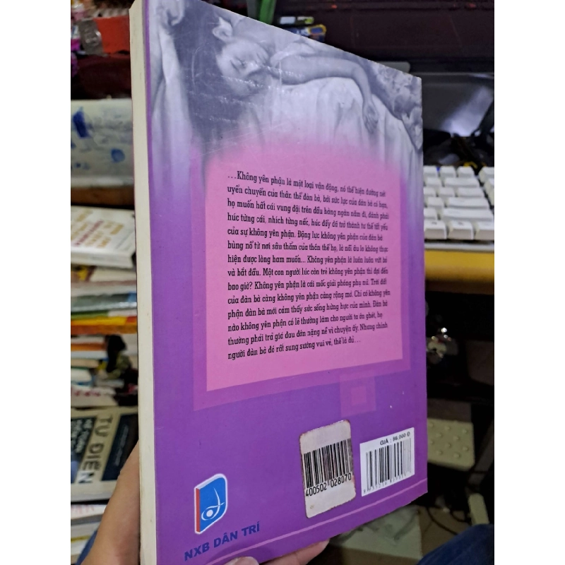 Đàn bà không yên phận - Trương Kháng Kháng VĂN HỌC HCM1008 919915