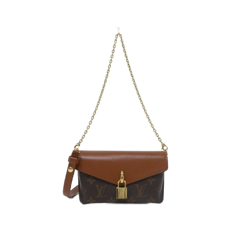 Túi xách vai Louis Vuitton Monogram Padlock On Strap M80763 611025