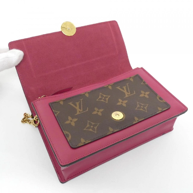 Ví xách tay Louis Vuitton Monogram Porte-Folio Fleur Chain M69578 622687