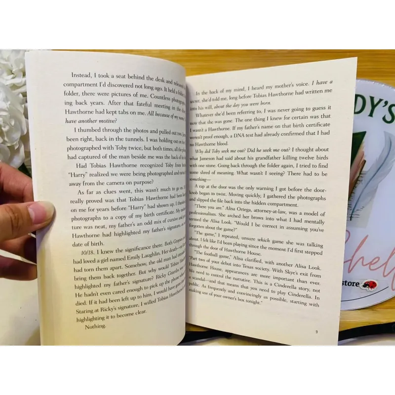 [Sách tiếng Anh 2hand] Like new 90% - The Hawthorne Legacy – Jennifer Lynn Barnes 960877