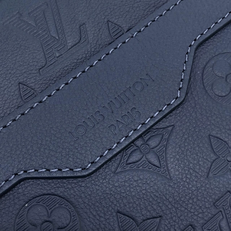 Túi đeo chéo Louis Vuitton Monogram Shadow Trio M14785 - Hàng hiệu Chính hãng 776410