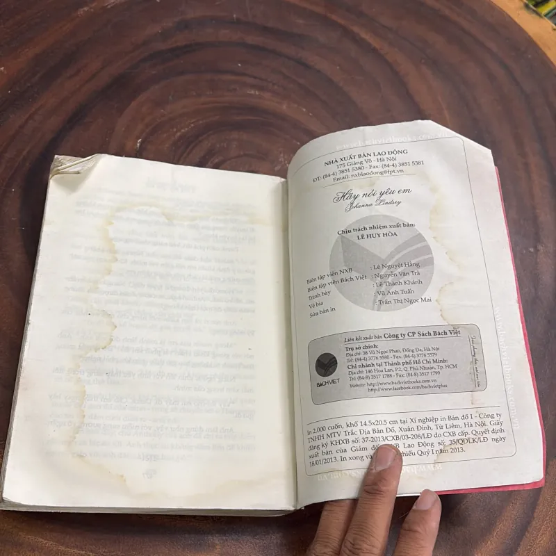 [Sách Không Đẹp, Ẩm, Mốc] - II Văn Học: Hãy Nói Yêu Em - 2013 977244