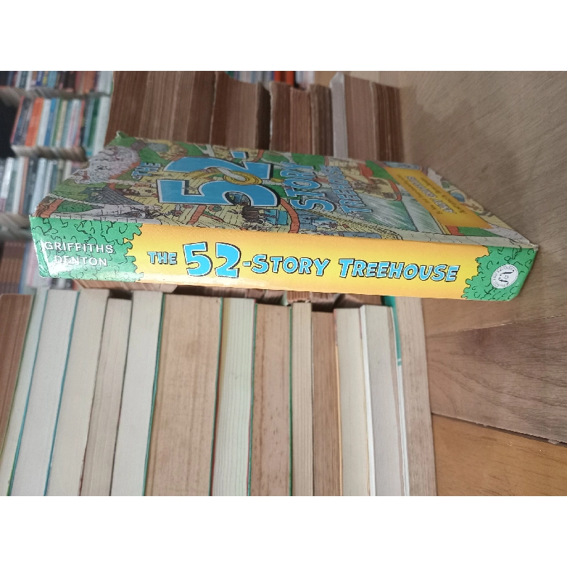 The 52-story treehouse - Griffiths, Denton 928444