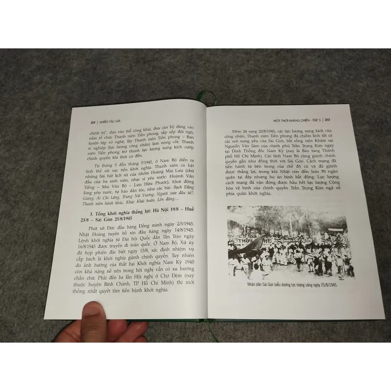 MỘT THỜI KHÁNG CHIẾN TẬP 5 572726