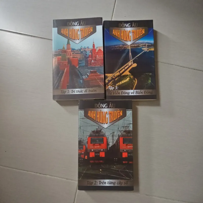 SÁCH HIẾM: Đông âu anh hùng truyện 962225