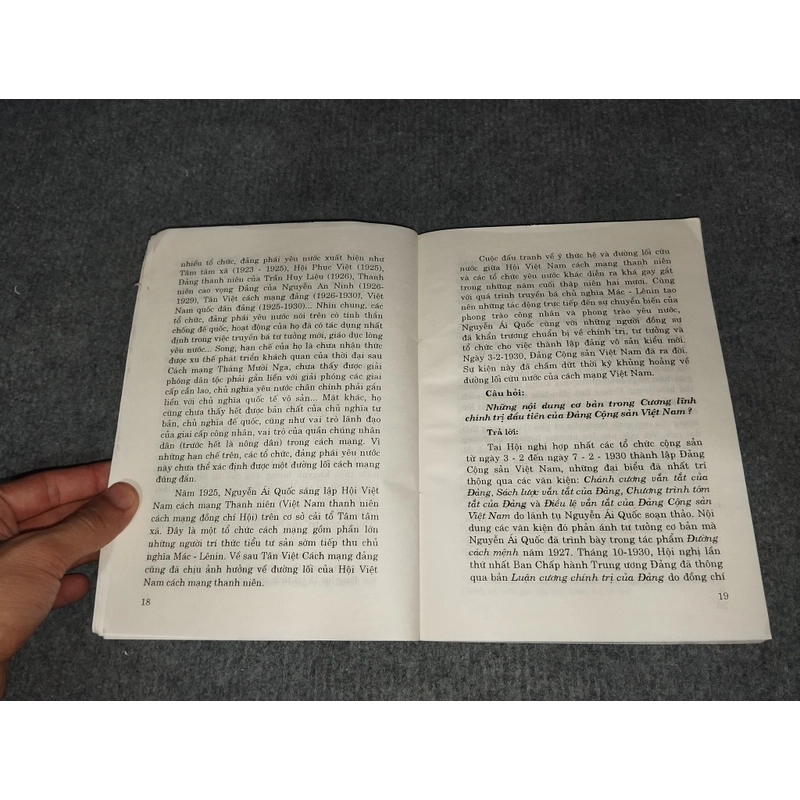 GÓP PHẦN TÌM HIỂU LỊCH SỬ ĐẢNG CỘNG SẢN VIỆT NAM: HỎI VÀ ĐÁP 478573