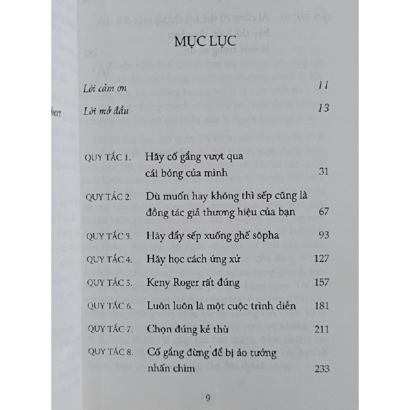 Cuộc chiến sự nghiệp: 10 nguyên tắc để tạo dựng và bảo vệ thành công thương hiệu cá nhân - David F. D'Alessandro (Bùi Quang Dũng dịch) 546307