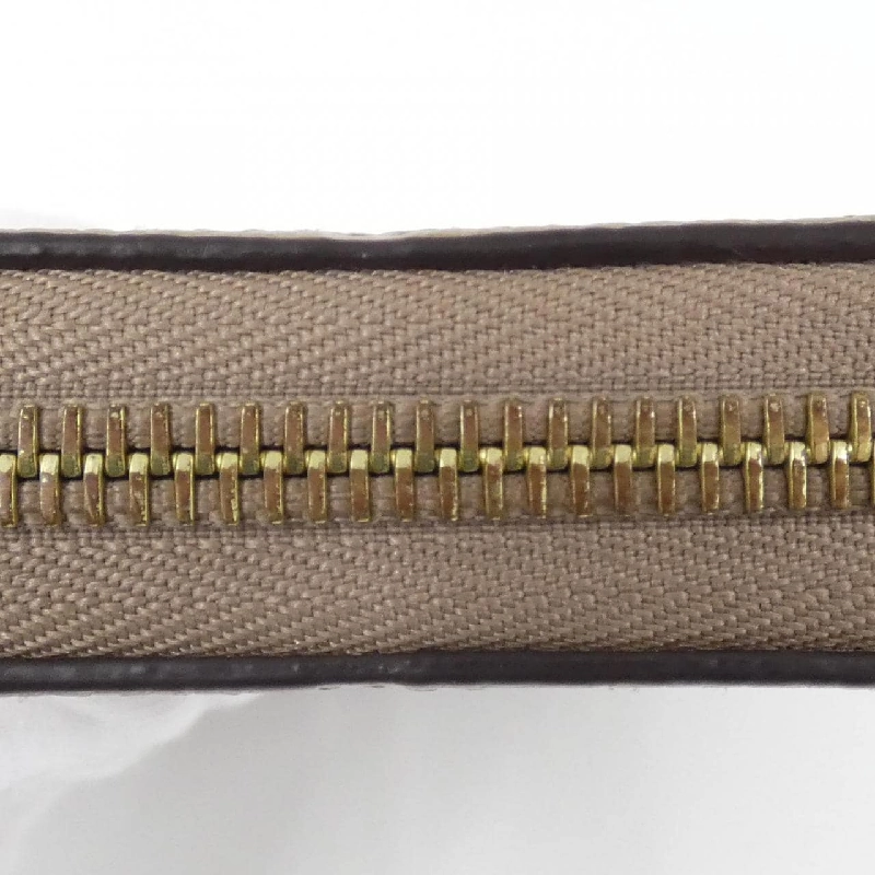 Ví Louis Vuitton Monogram Empreinte Zippy M69034 621822