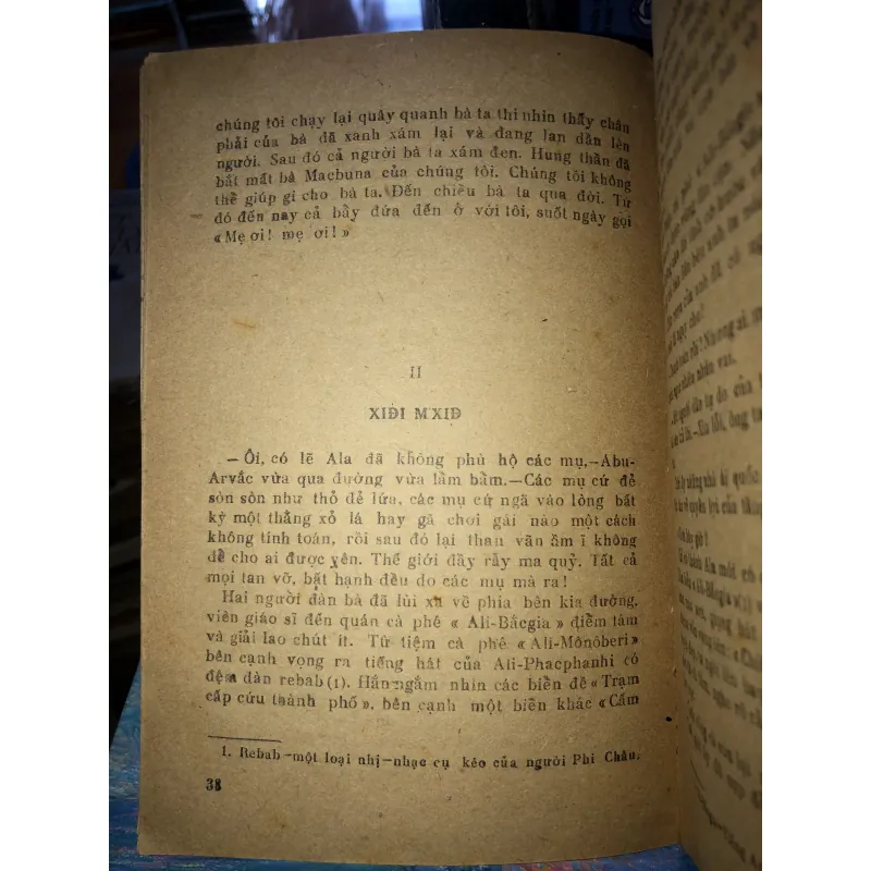 Trở lại Kônxtantina - A. T. Takhir Vattar 969781