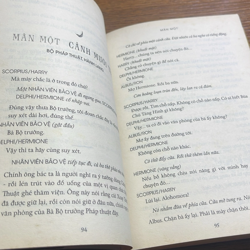 Harry Potter và đứa trẻ bị nguyền rủa J.K. Rowling 508289