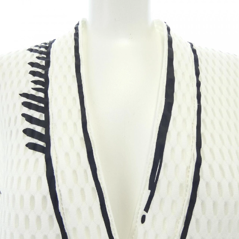 Áo khoác FENDI 635070