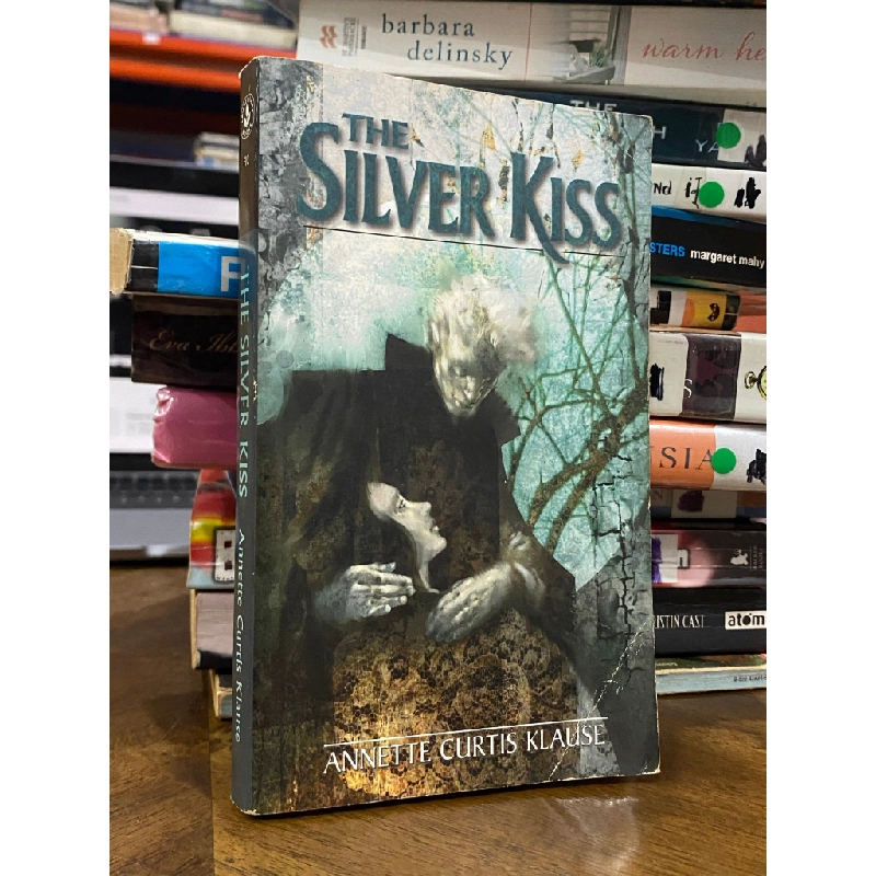 The Silver Kiss - Annette Curtis Klause 510610
