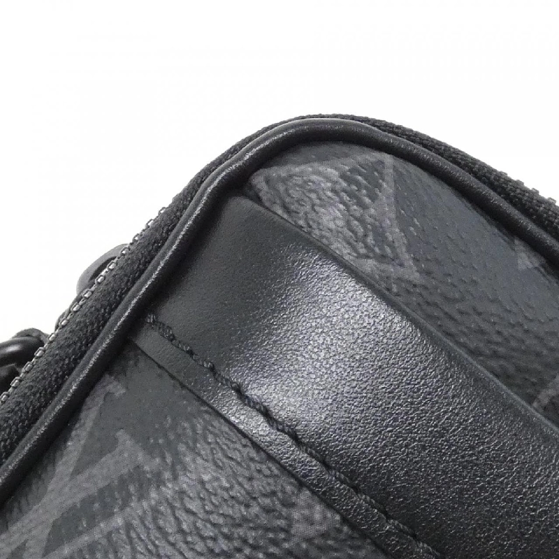 Túi đeo vai Louis Vuitton Monogram Eclipse Alpha Wearable Wallet M82542 611901