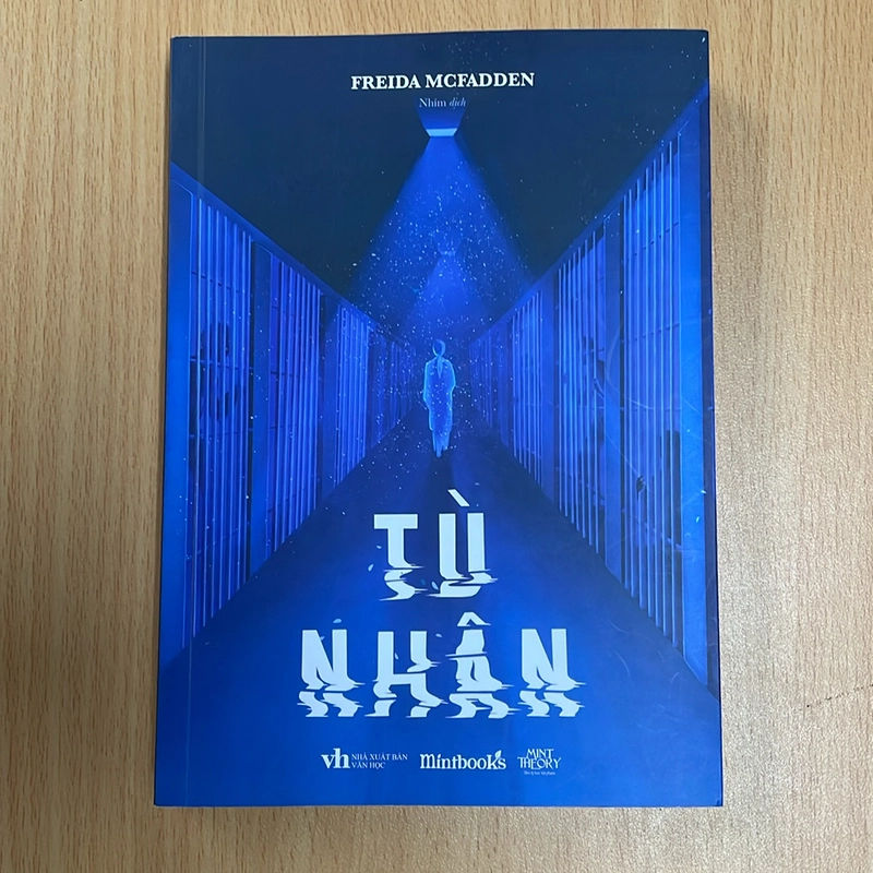 Sách Tù Nhân 530678
