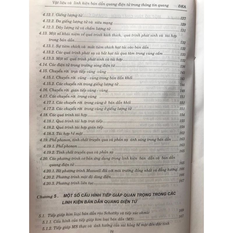Vật liệu và Linh kiện bán dẫn quang điện tử 460133