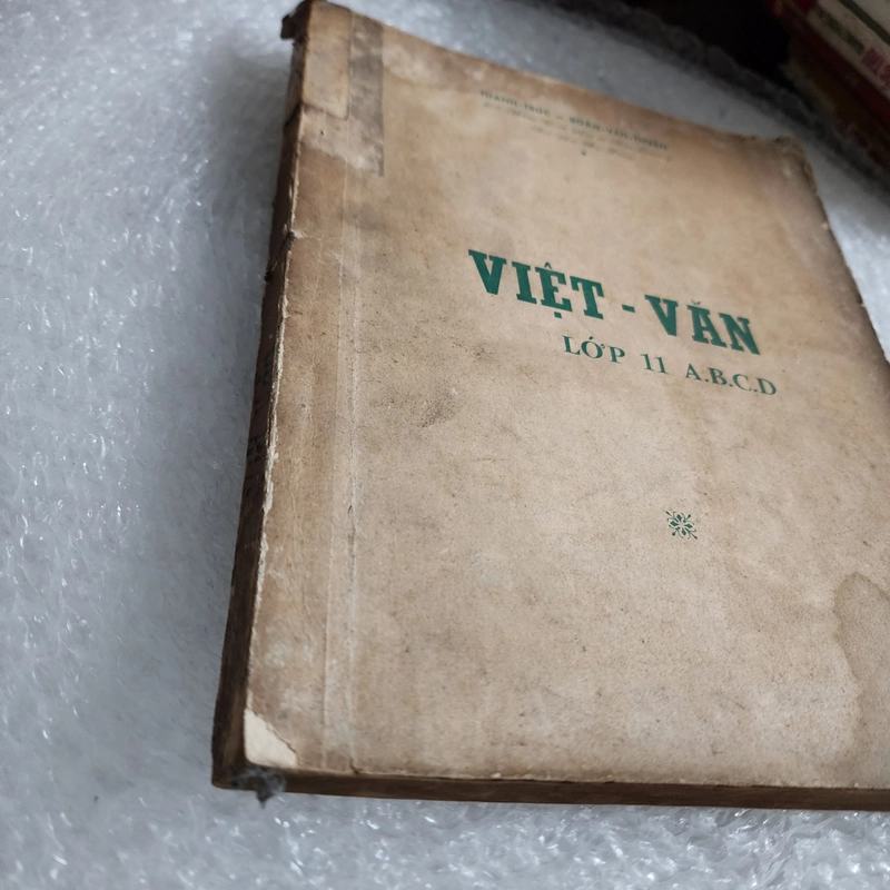 Việt văn in roneo trước 1975 khổ to 466460