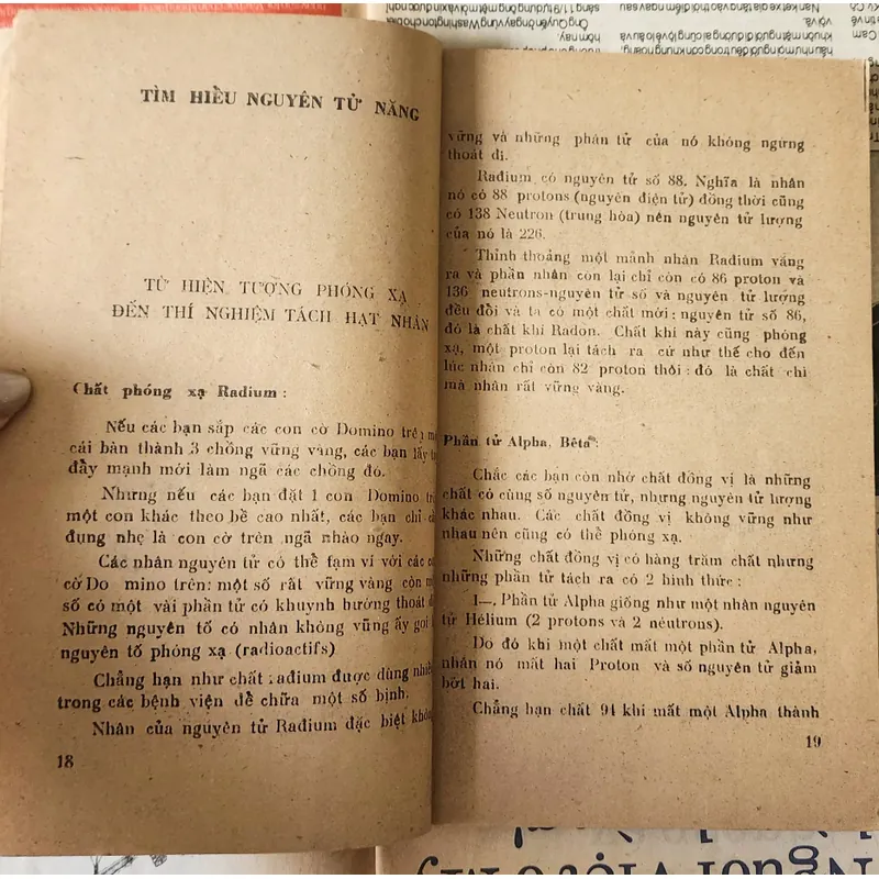 TIA SÁNG THẦN KỲ (Nhiều tác giả) 726791