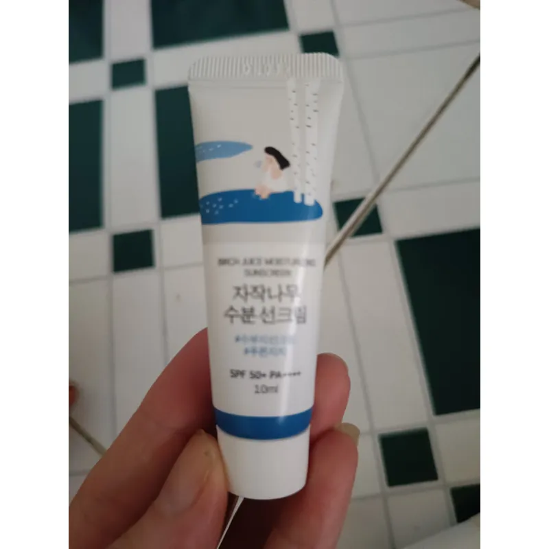 Kem chống nắng roundlab 633735