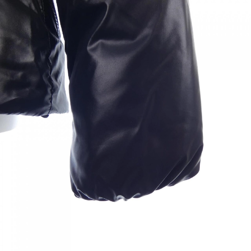 Áo khoác lông vũ MONCLER 640259