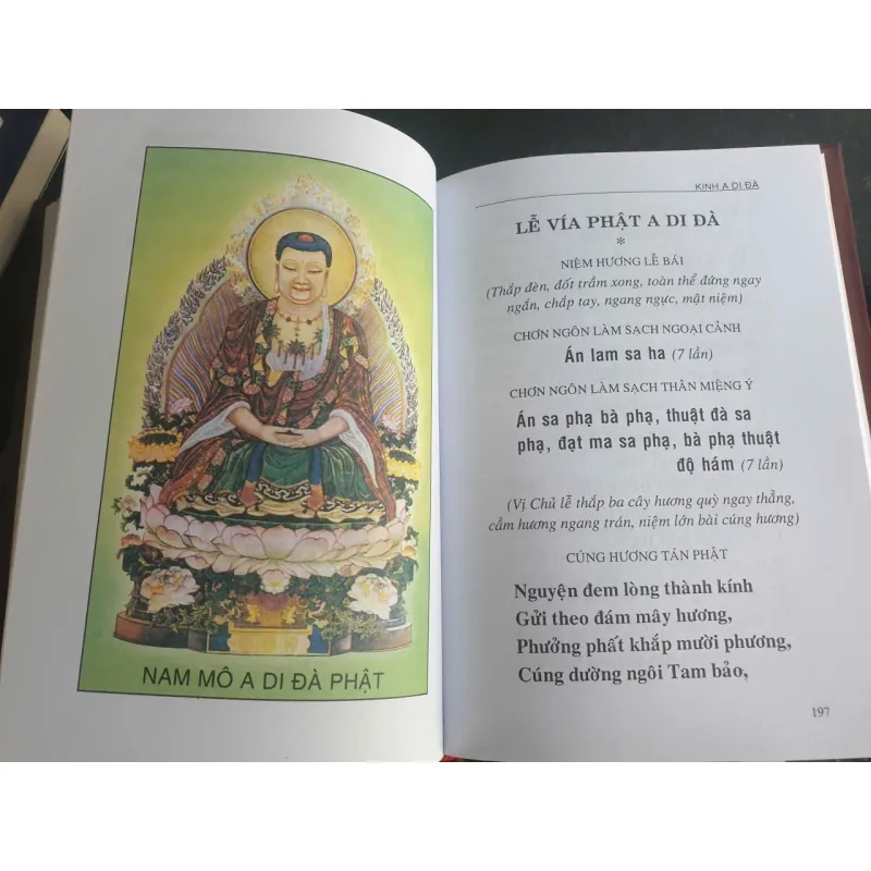 Nghi Thức Tụng Niệm- Nhà Xuất Bản Hồng Đức 2012 697546