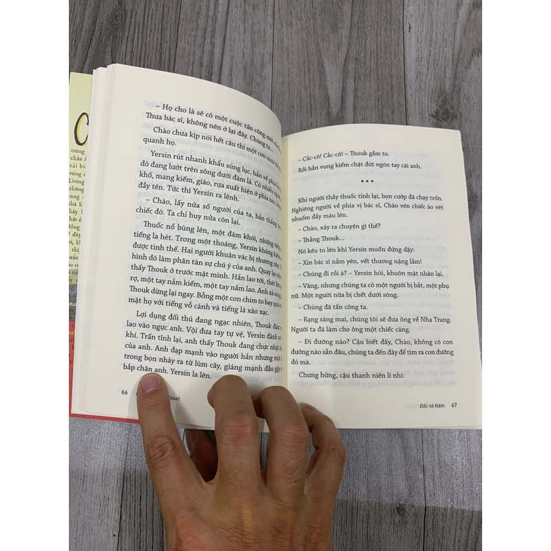 Đốc tờ năm, câu chuyện diệu kỳ về người chống lại bệnh dịch hạch. 999 475999
