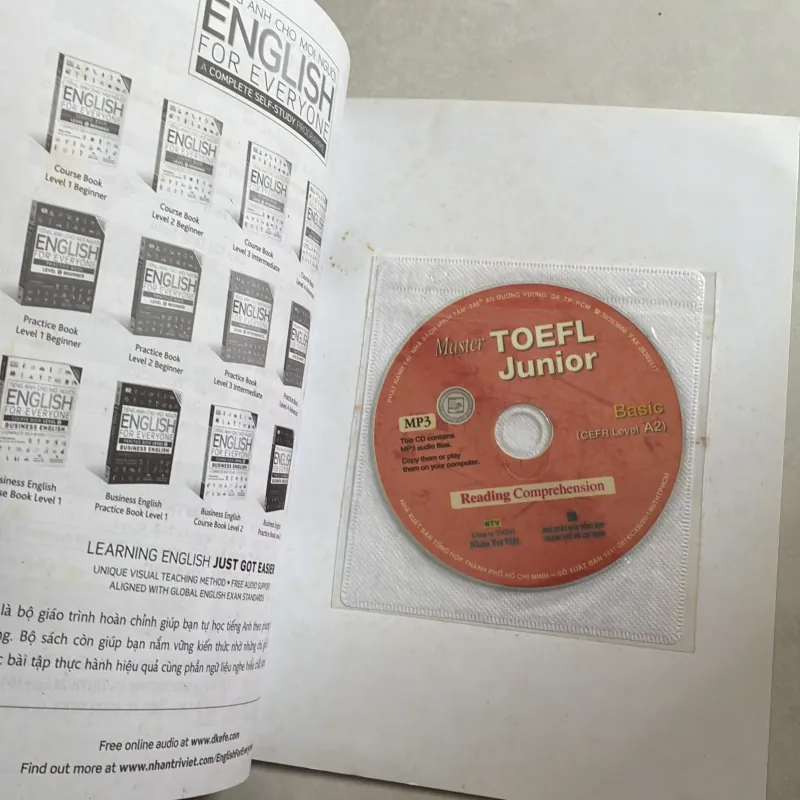 Master TOEFL Junior Basic: Reading Comprehension (Có CD) 790107