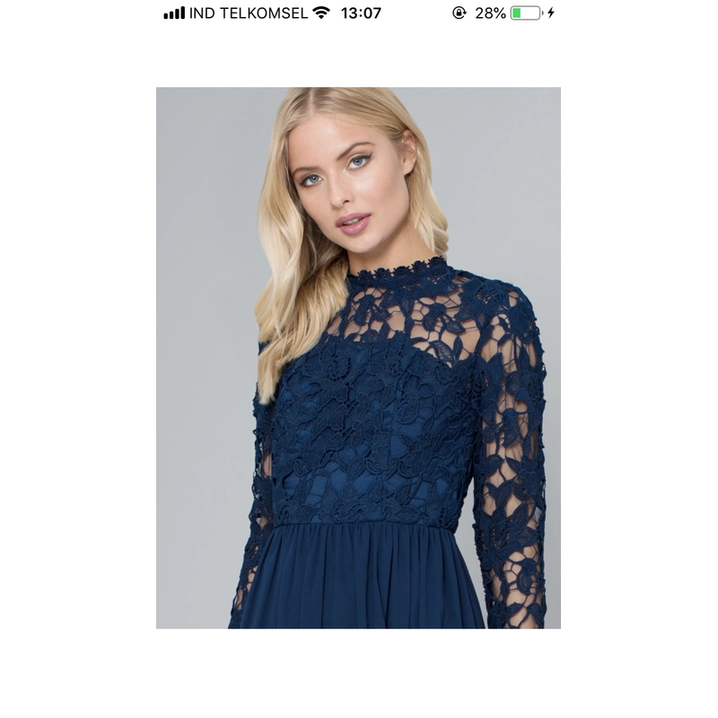 Đầm ren hiệu Chichi  476765