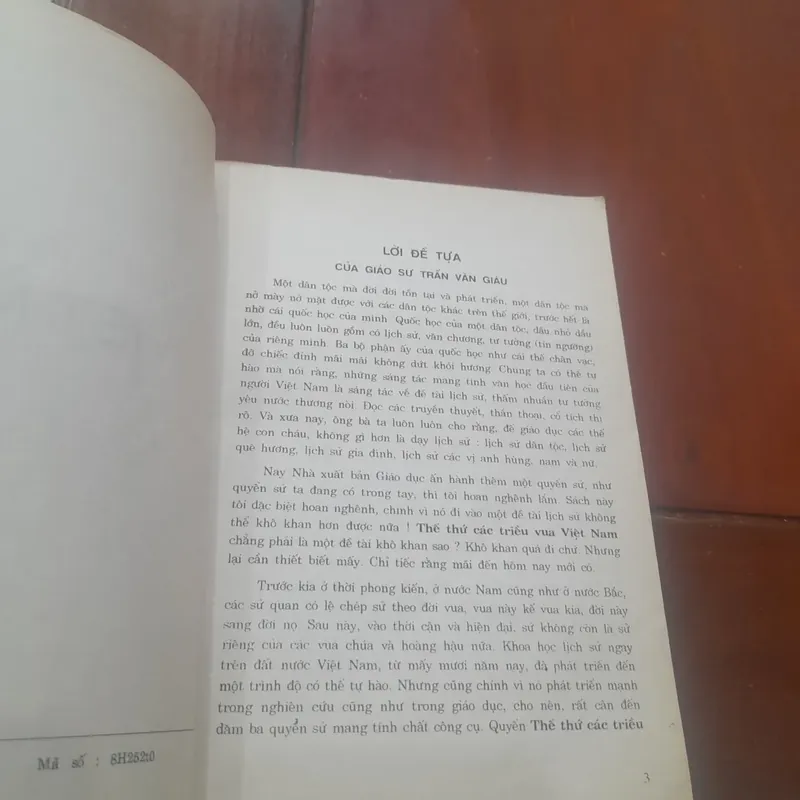 Nguyễn Khắc Thuần - THẾ THỨ CÁC TRIỀU VUA VIỆT NAM 688981