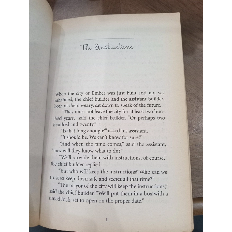 THE CITY OF EMBER - Jeanne DuPrau 271601