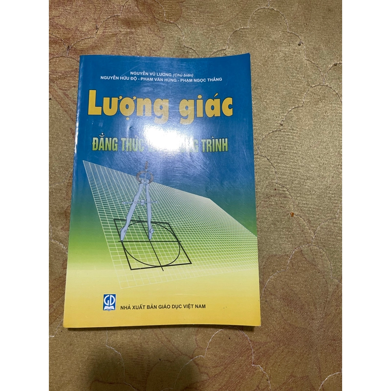 LƯỢNG GIÁC( 2 tập) - NGUYỄN VŨ LƯƠNG ( chủ biên) 543000