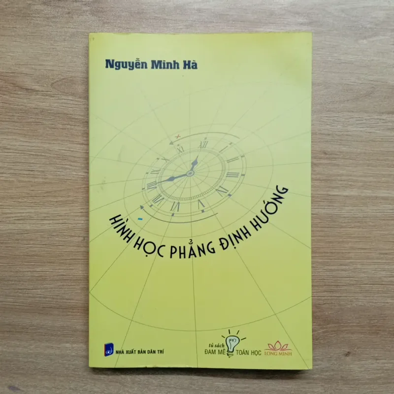 Sách Hình học phẳng định hướng 931209