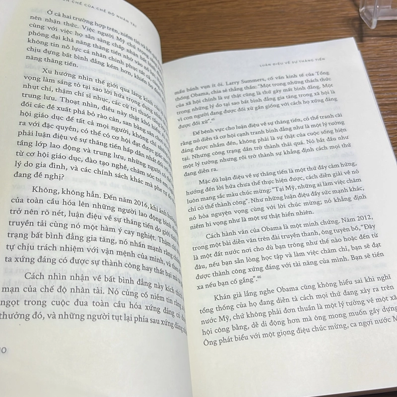 Tính chuyên chế của chế độ nhân tài Michael Sandel 501848