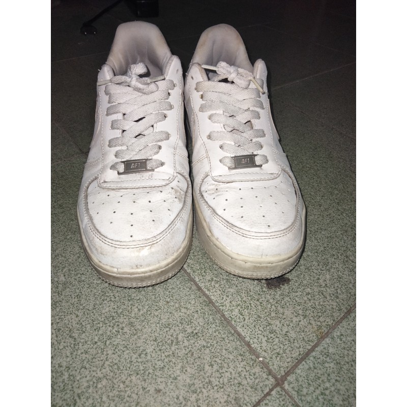 Giày Nike AF1 auth size 41, giày hơi bẩn nhưng giặt xong sẽ như mới 99450
