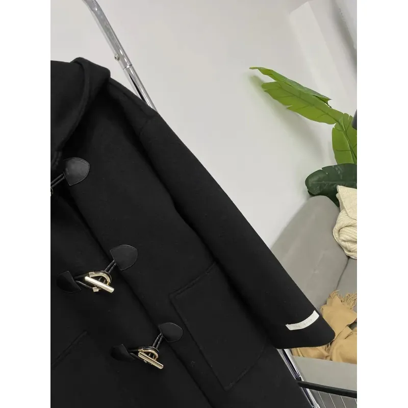 Áo khoác dạ khuy sừng màu đen, lót lụa 926481